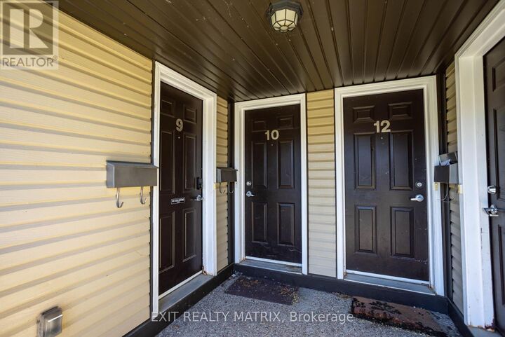 Property Photo:  2224 Marble Crescent 9  ON K4K 0G9 