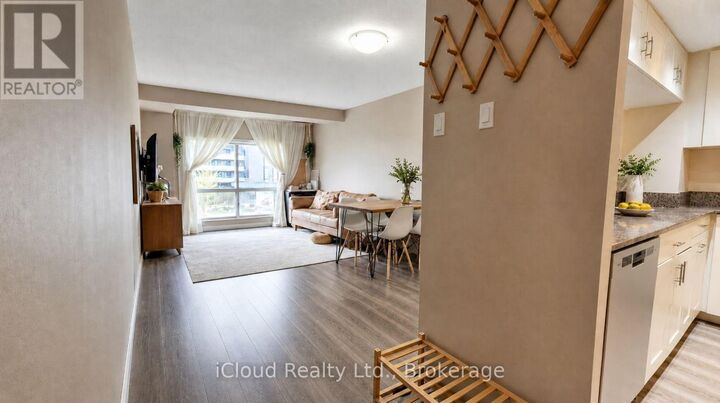 Property Photo:  101 Subway Crescent 302  ON M9B 6K4 