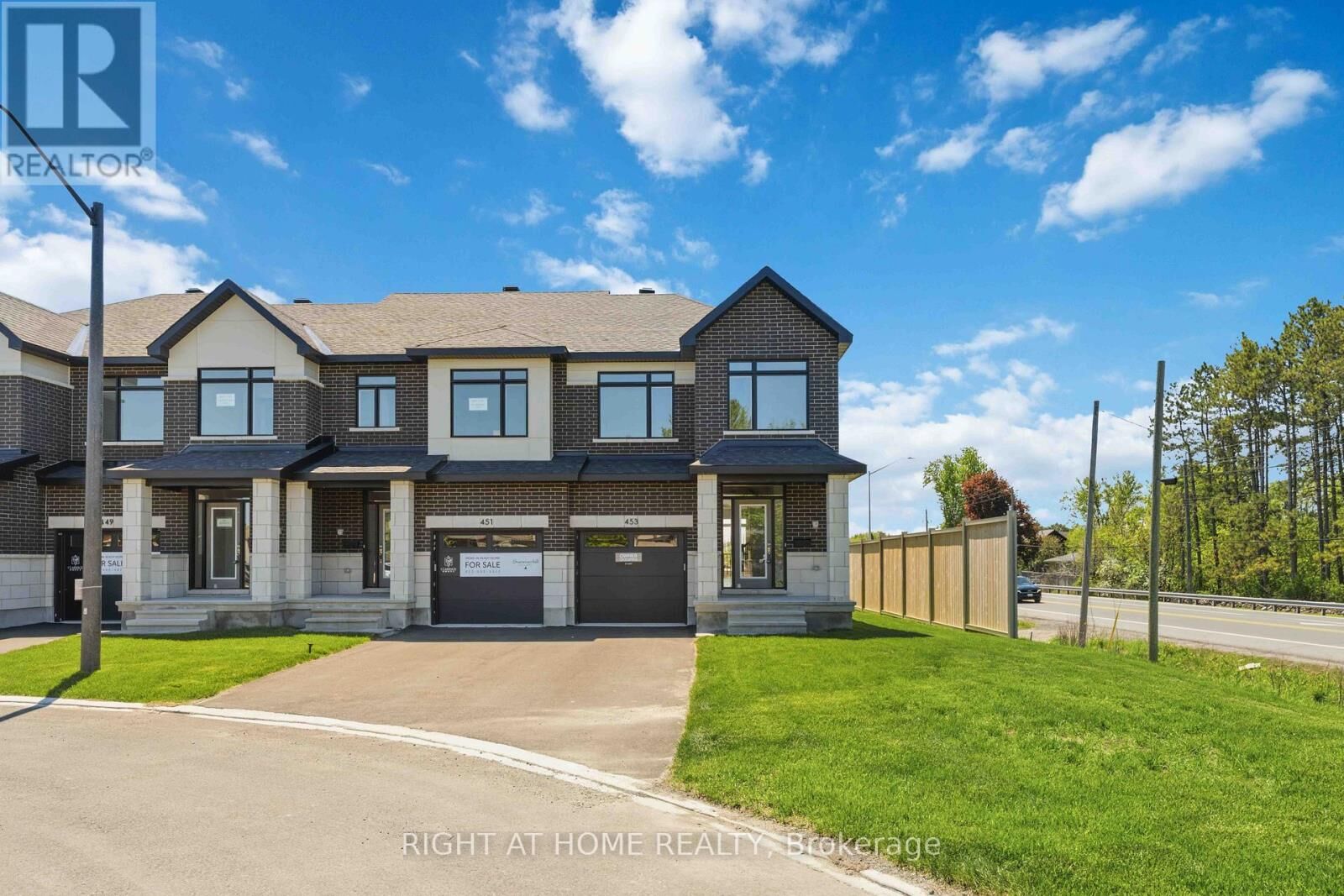 Property Photo:  453 Haresfield Court  ON K4M 0B6 