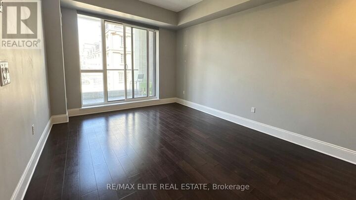 Property Photo:  1 Upper Duke Crescent 201  ON L6G 0B6 