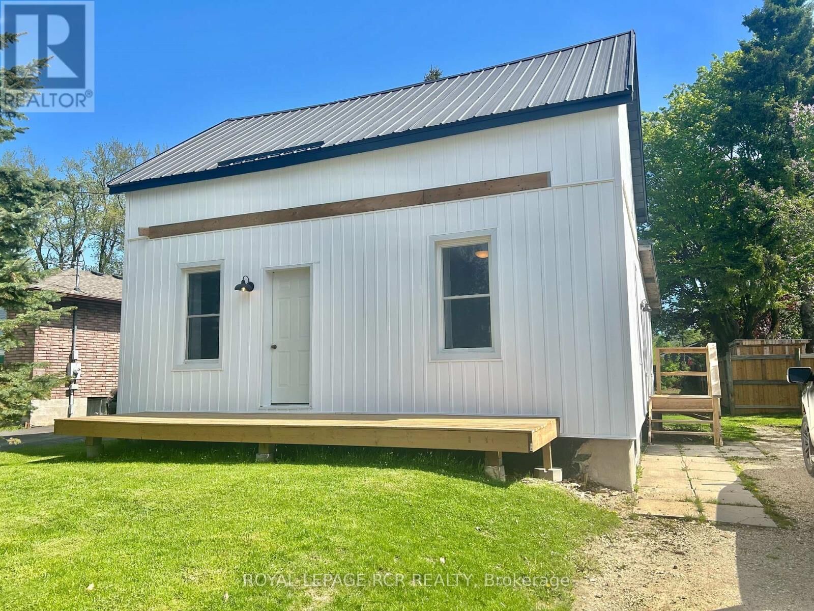 Property Photo: 170 Young Street ON N0C 1B0