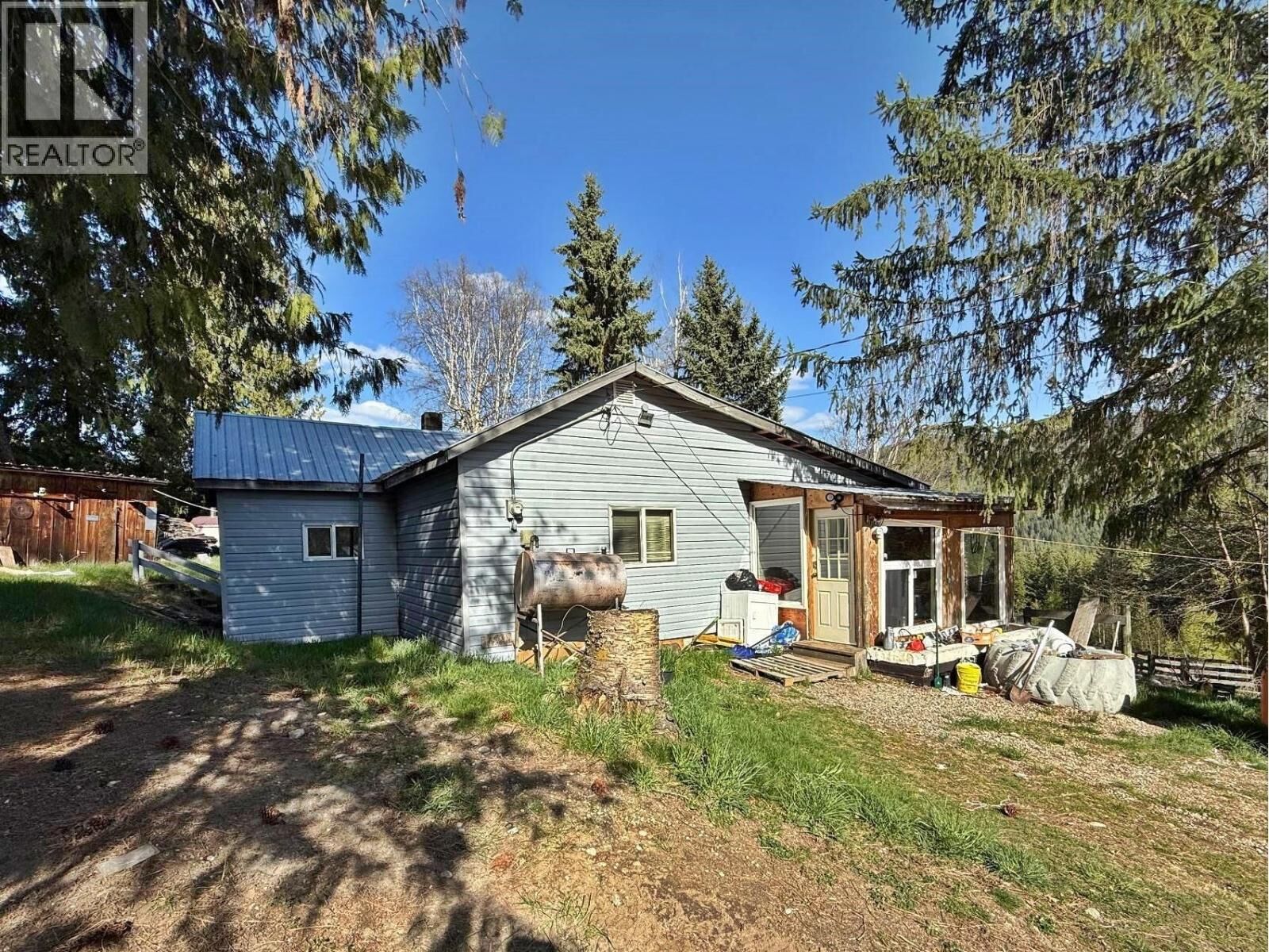Property Photo: 3437 Yellowhead Highway BC V0E 3A0