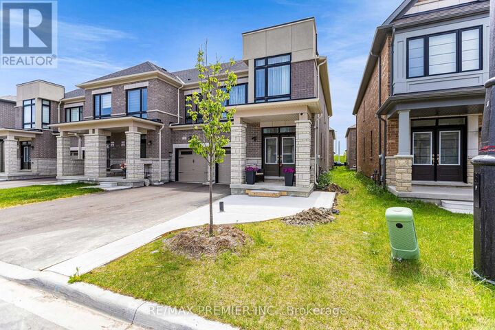 Property Photo:  55 Singhampton Road Main  ON L4H 3Y5 
