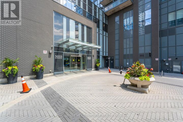 Property Photo: 5025 Four Springs Avenue 1809 ON L5R 0G5