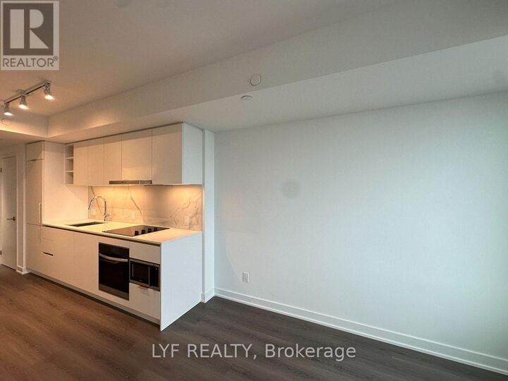 Property Photo:  8 Wellesley Street West 4810  ON M4Y 0J5 