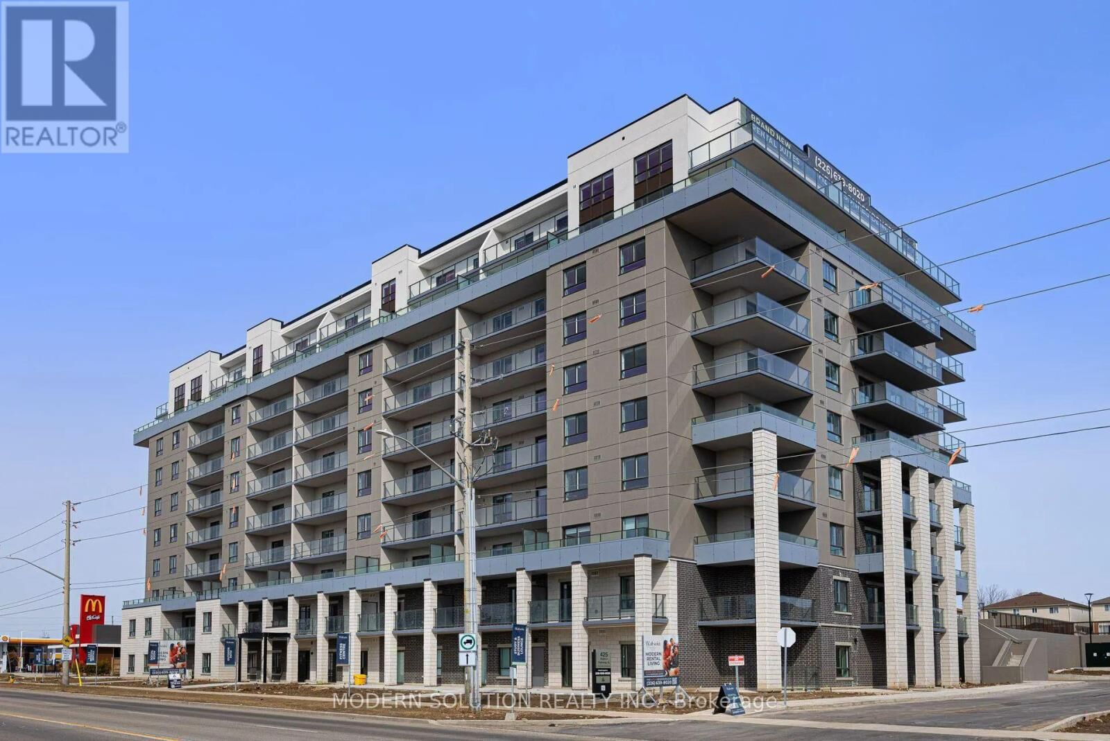 Property Photo:  425 Watson Parkway North 806  ON N1E 7K5 