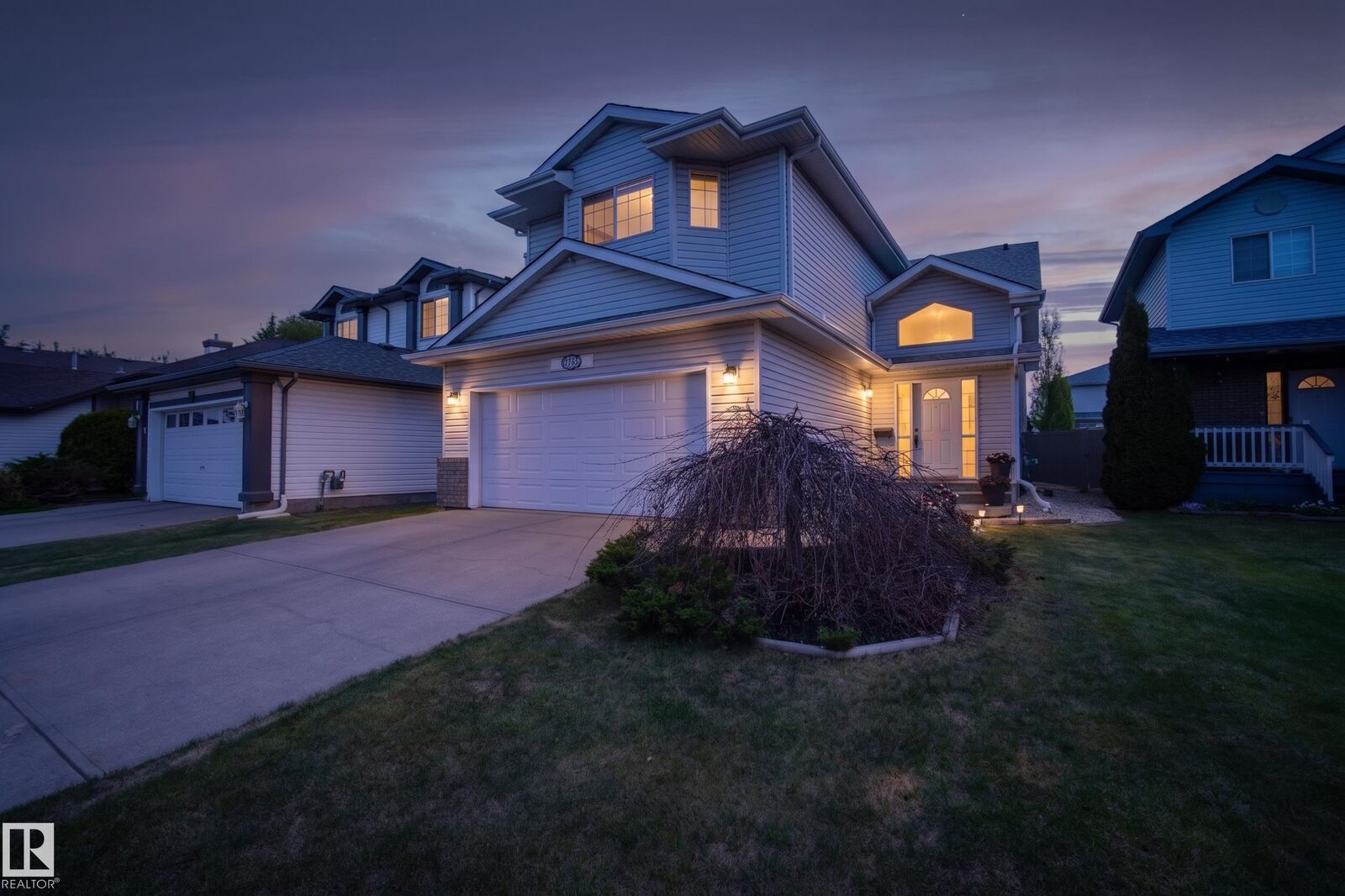 Property Photo:  17205 115 Street NW  AB T5X 5Y1 