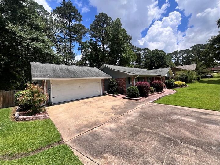 Property Photo: 118 Cedar Point Lane LA 71360