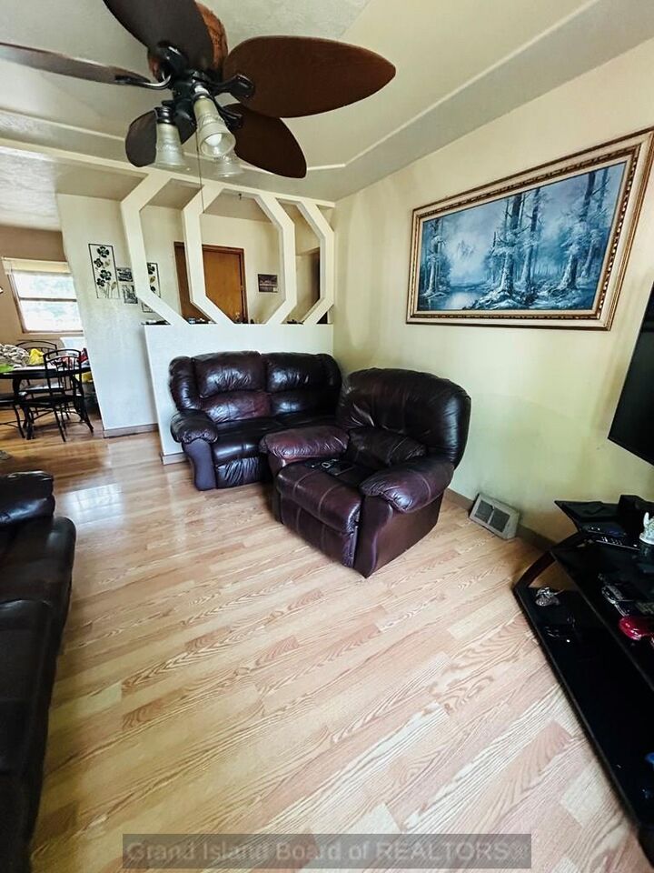 Property Photo:  519 E Ashton  NE 68801 