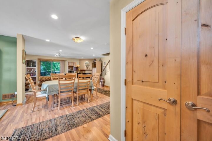 Property Photo:  50 Coppermine Village 50  NJ 08822 