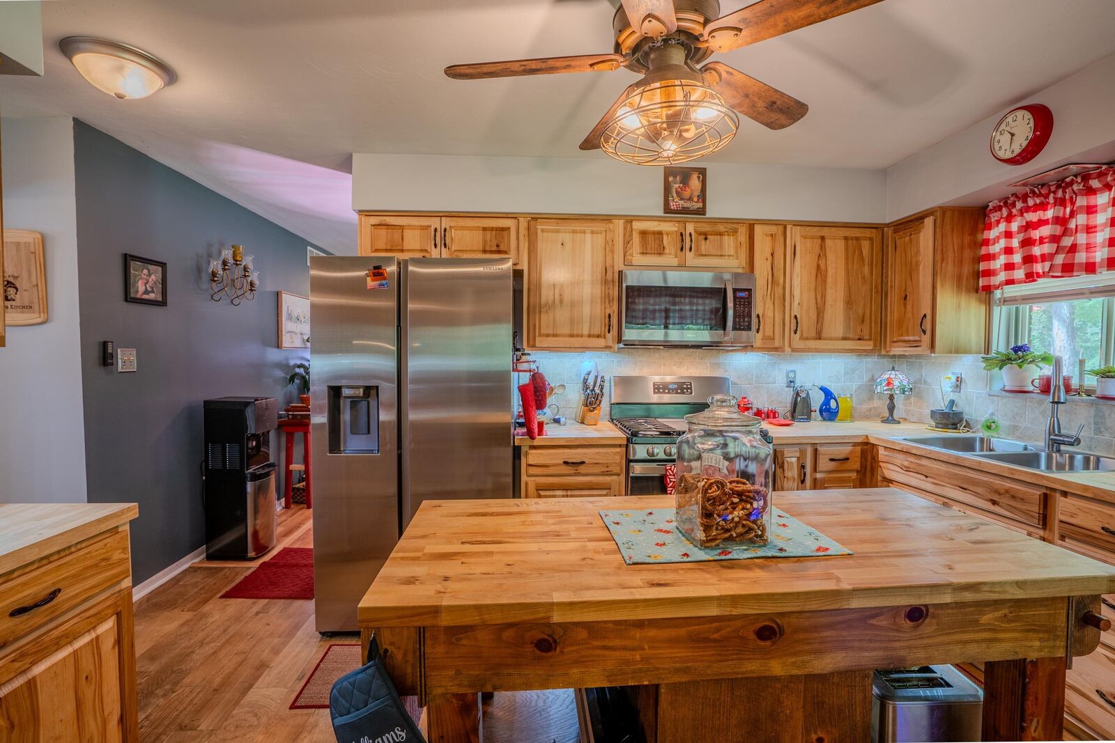 Property Photo:  119 Hillcrest Court  KY 41169 