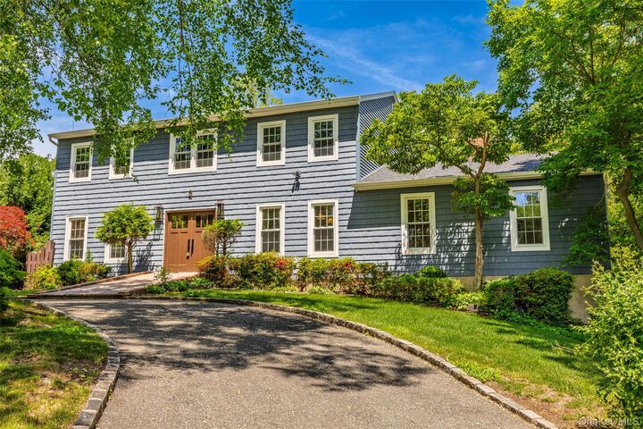 Property Photo:  2 Pebble Hill Drive  NY 11768 