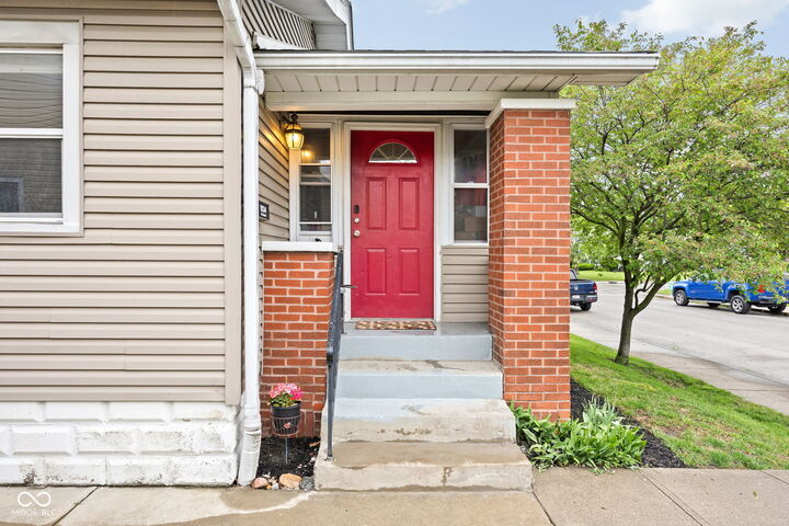 Property Photo:  1024 N Colorado Avenue  IN 46201 