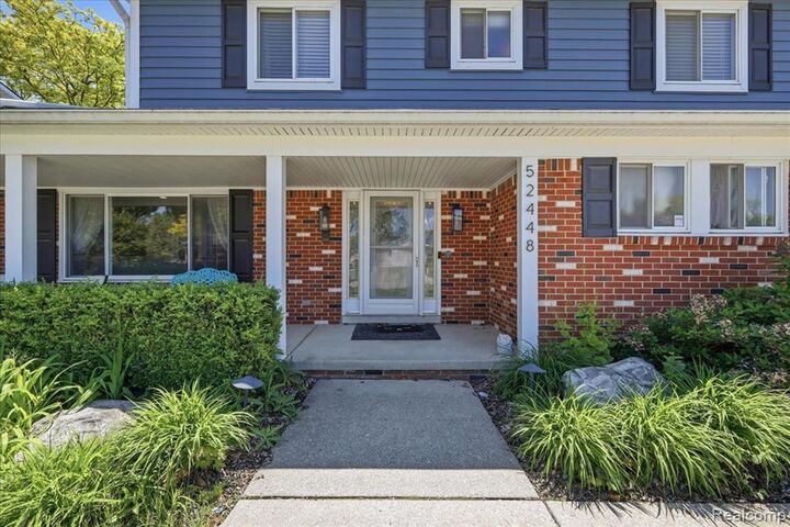 Property Photo:  52448 Belle Arbor  MI 48316 2907 