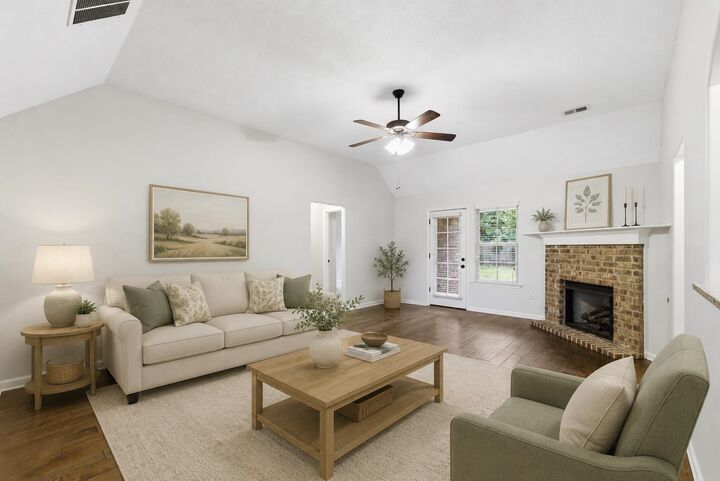 Property Photo: 9352 Acadia Pl TN 38018