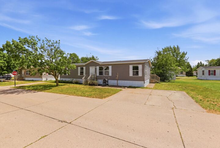 Property Photo:  14290 Newport Drive  MI 49460 