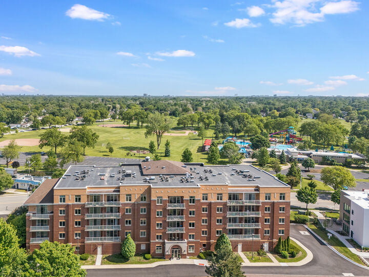 Property Photo: 500 E Saint Charles Road 502 IL 60148