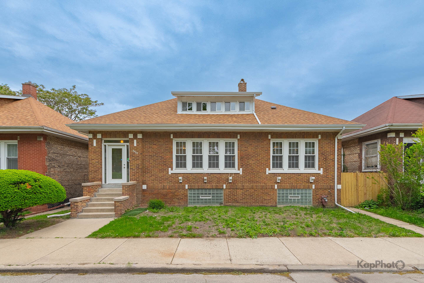 Property Photo:  7727 S Stewart Avenue  IL 60620 