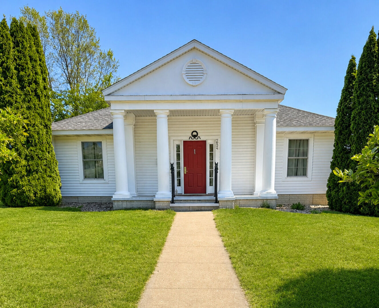 Property Photo: 354 19th Place IA 52732