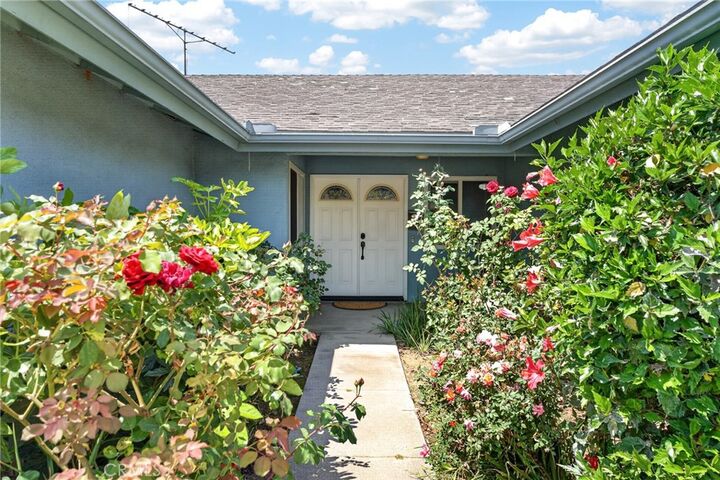 Property Photo:  922 S Eureka  CA 92373 