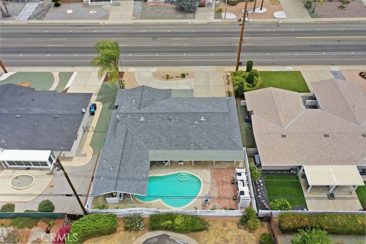 Property Photo:  28573 Murrieta Road  CA 92586 