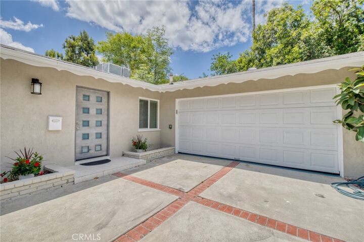 Property Photo:  20516 Clark Street  CA 91367 
