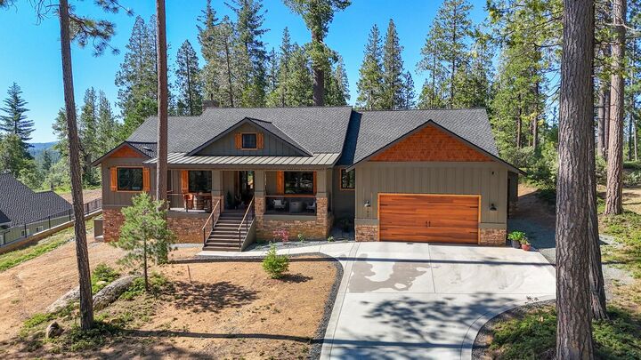 Property Photo:  192 Vireo Way  CA 95224 