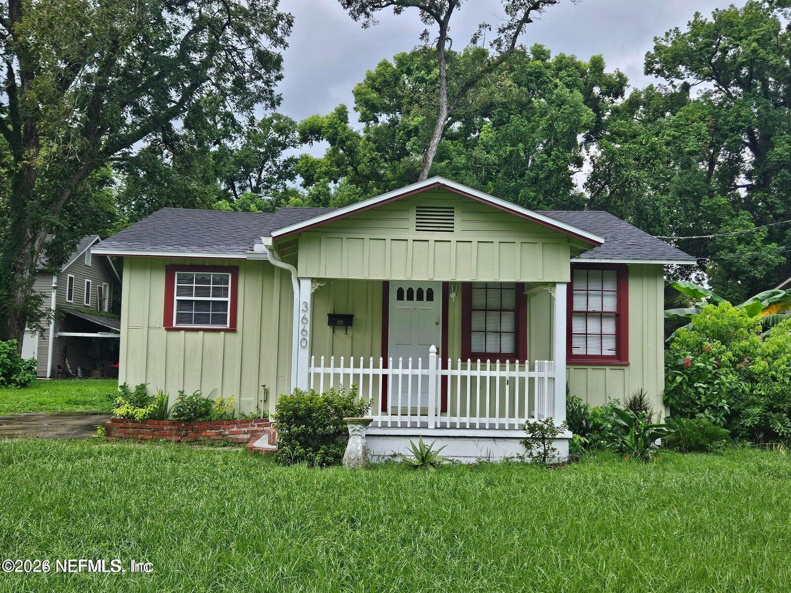 Property Photo: 3660 Rosemary Street FL 32207