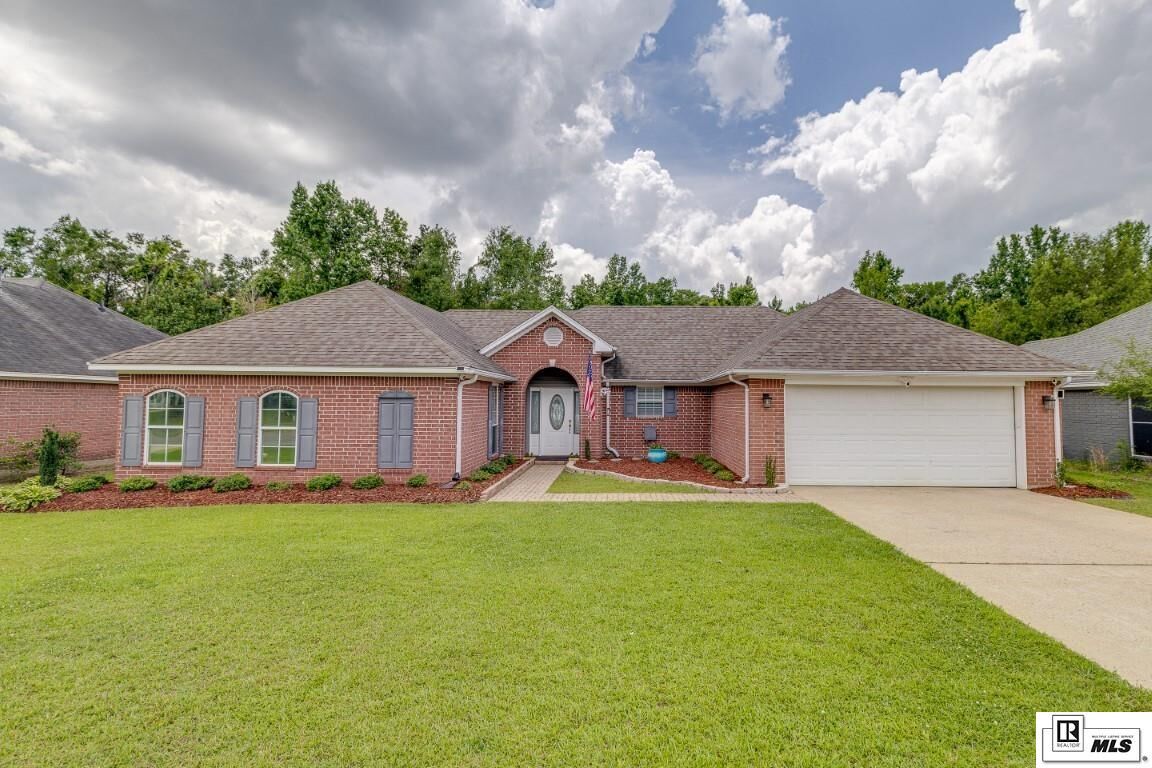 Property Photo: 211 Winchester Drive LA 71291