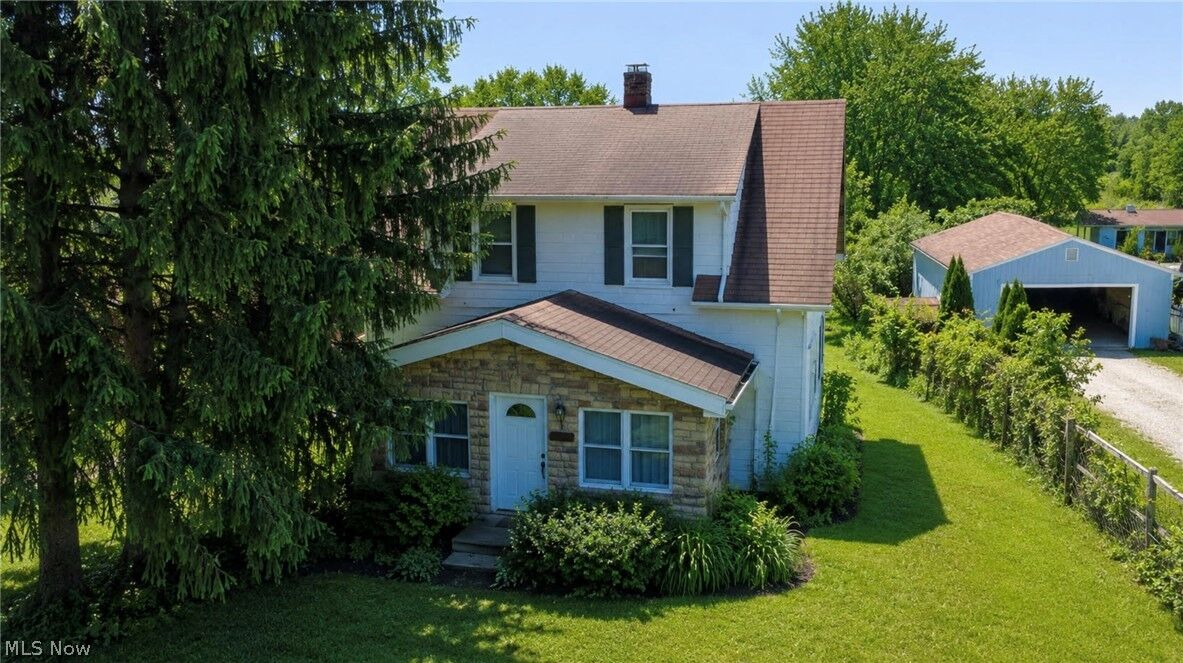 Property Photo: 7714 Olde Eight Road OH 44236