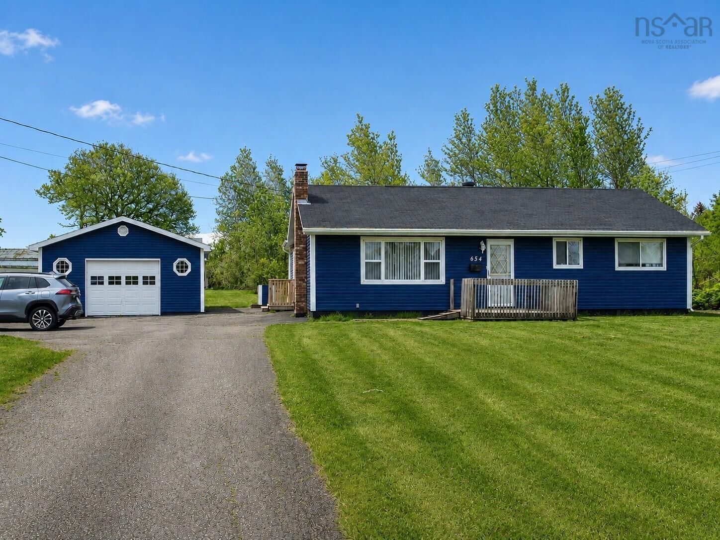 Property Photo: 654 Mahon Street NS B1H 3K3