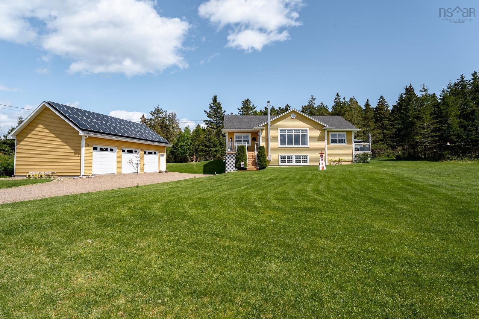 Property Photo: 45 Amys Drive NS B3Z 3M3