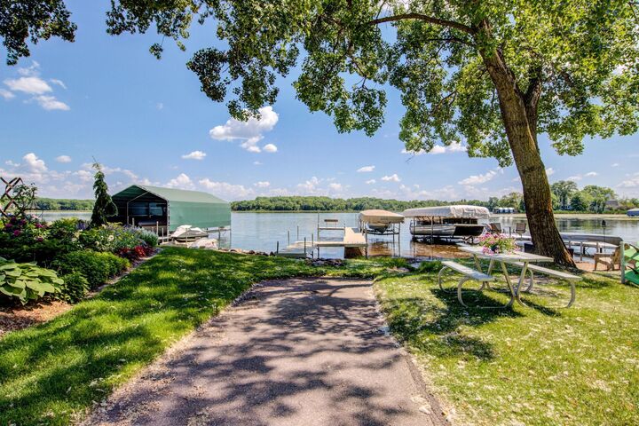 Property Photo:  6220 Barberry Circle  MN 55331 