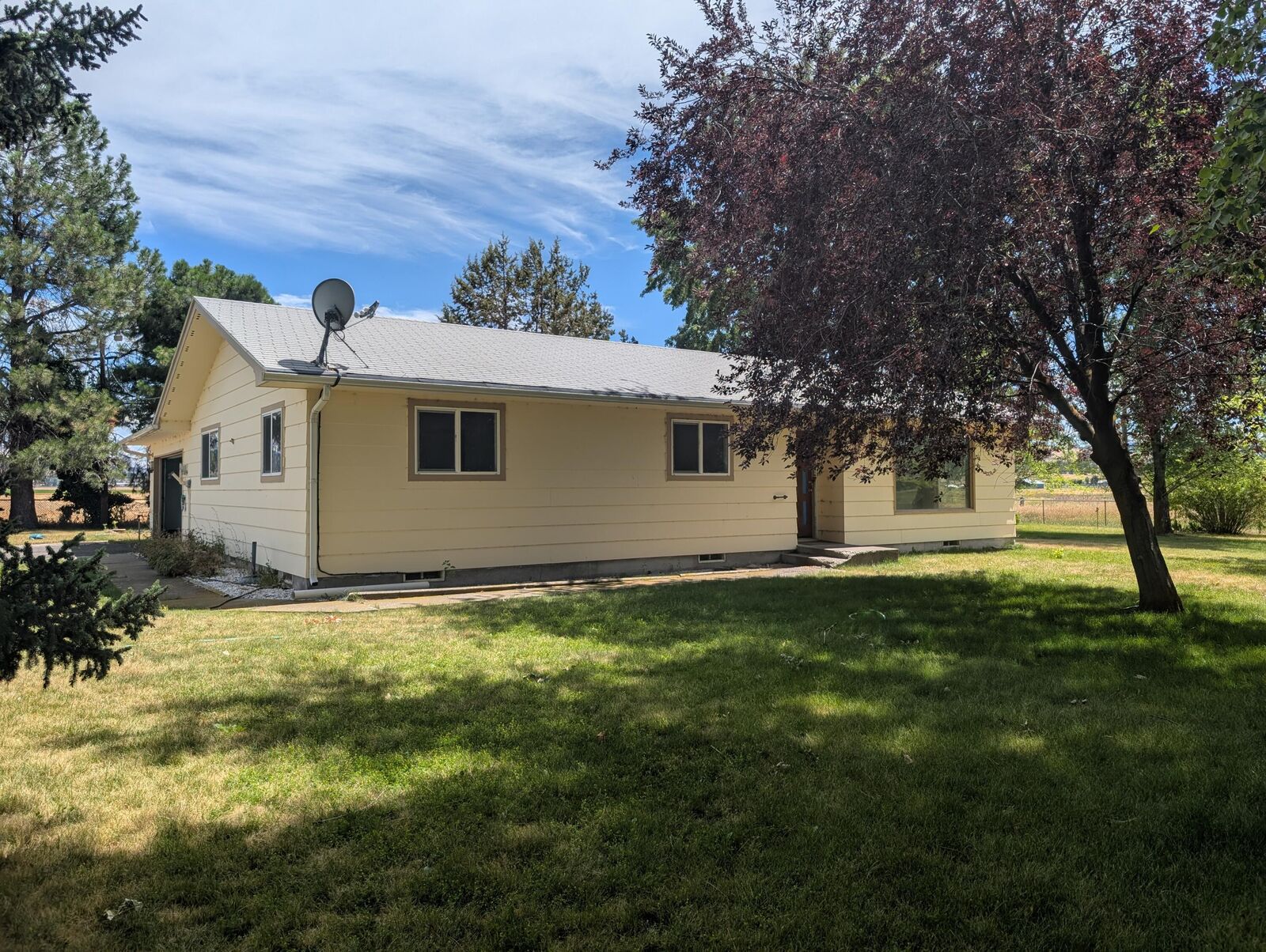 Property Photo:  33000 McCartie Lane  OR 97623 