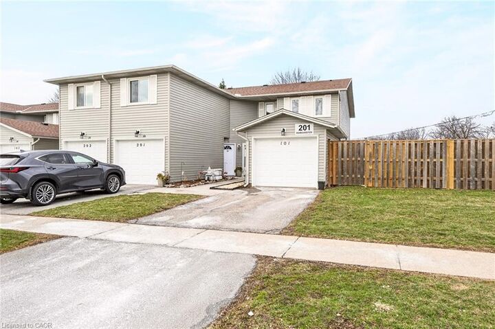 Property Photo:  201 Dorchester Boulevard 101  ON L2M 7W1 