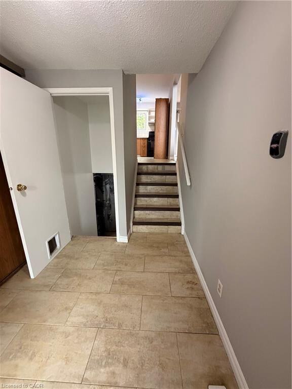 Property Photo:  279 Bluevale Street 61  ON N2J 4L8 