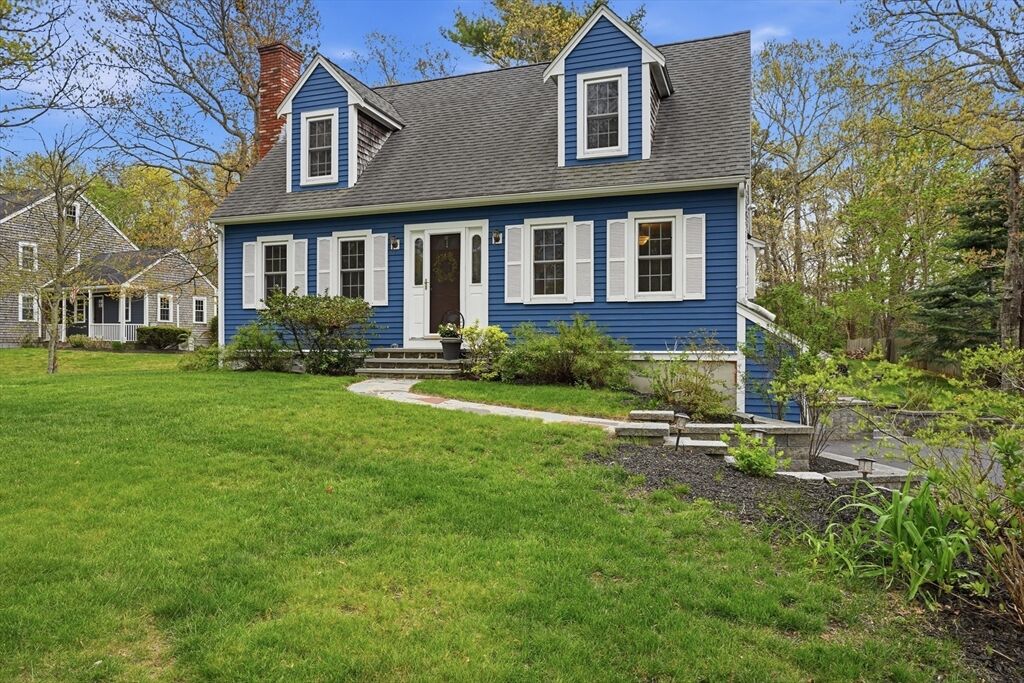 Property Photo:  62 Donna Dr  MA 02360 