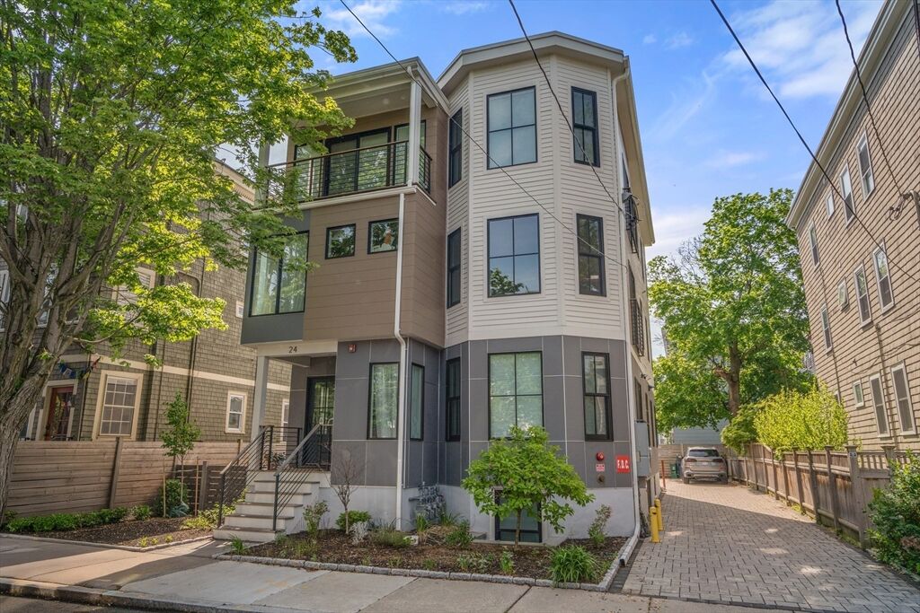 Property Photo:  24 Camp St 3  MA 02140 