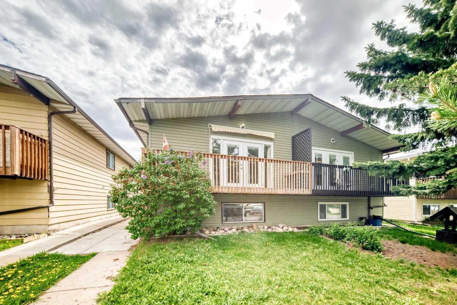 Property Photo: 112 Albert Street SE AB T4B 0R5