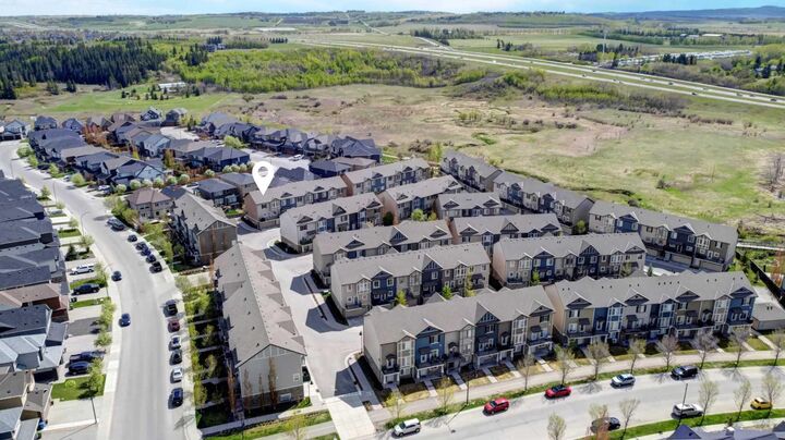 Property Photo: 444 Legacy Point SE AB T2X 3Z3