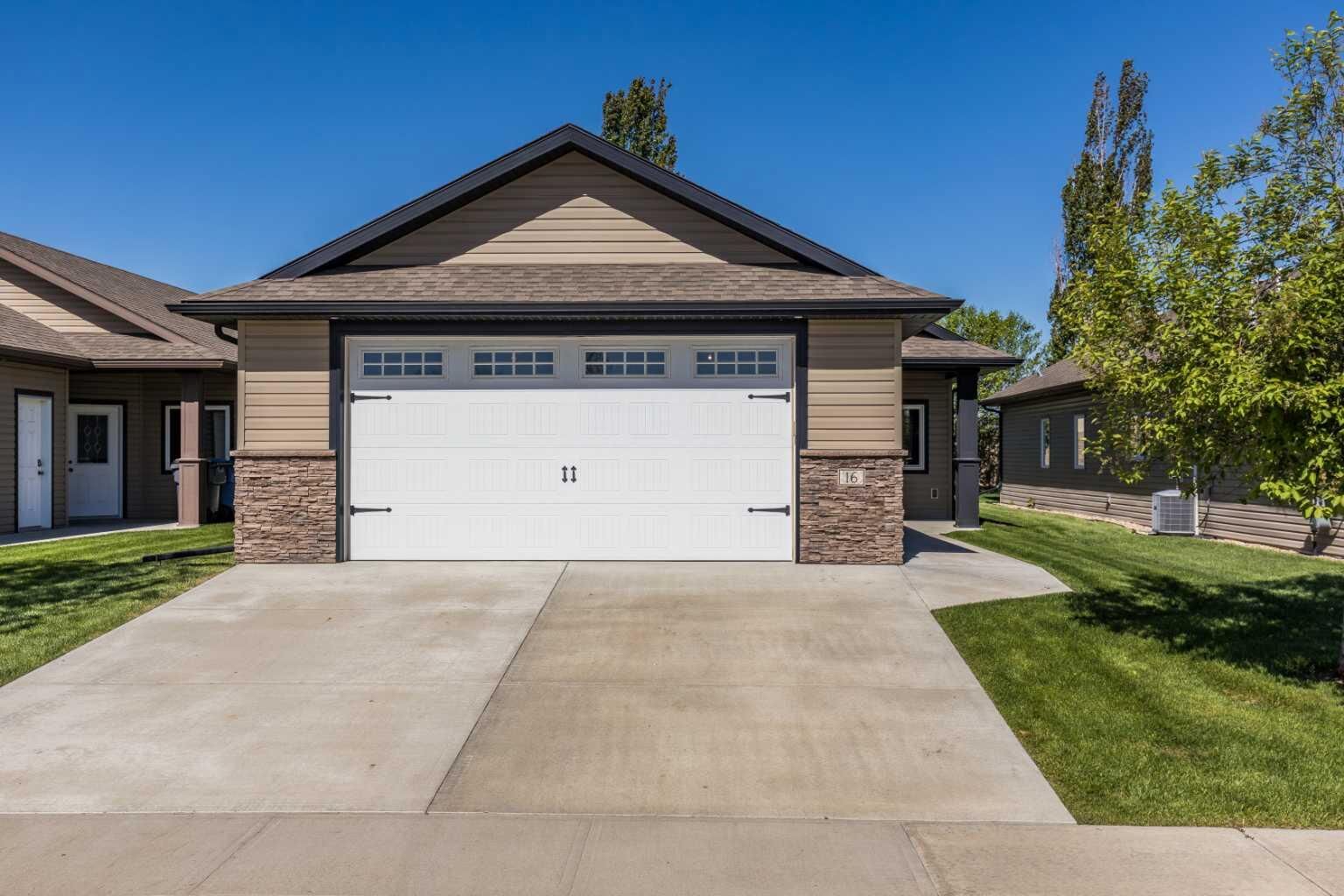 Property Photo:  16 Wheatland Drive SE  AB T1B 0M7 