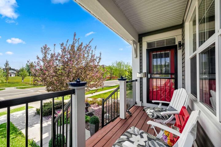 Property Photo: 6 Chaparral Valley Square SE AB T2X 0P7