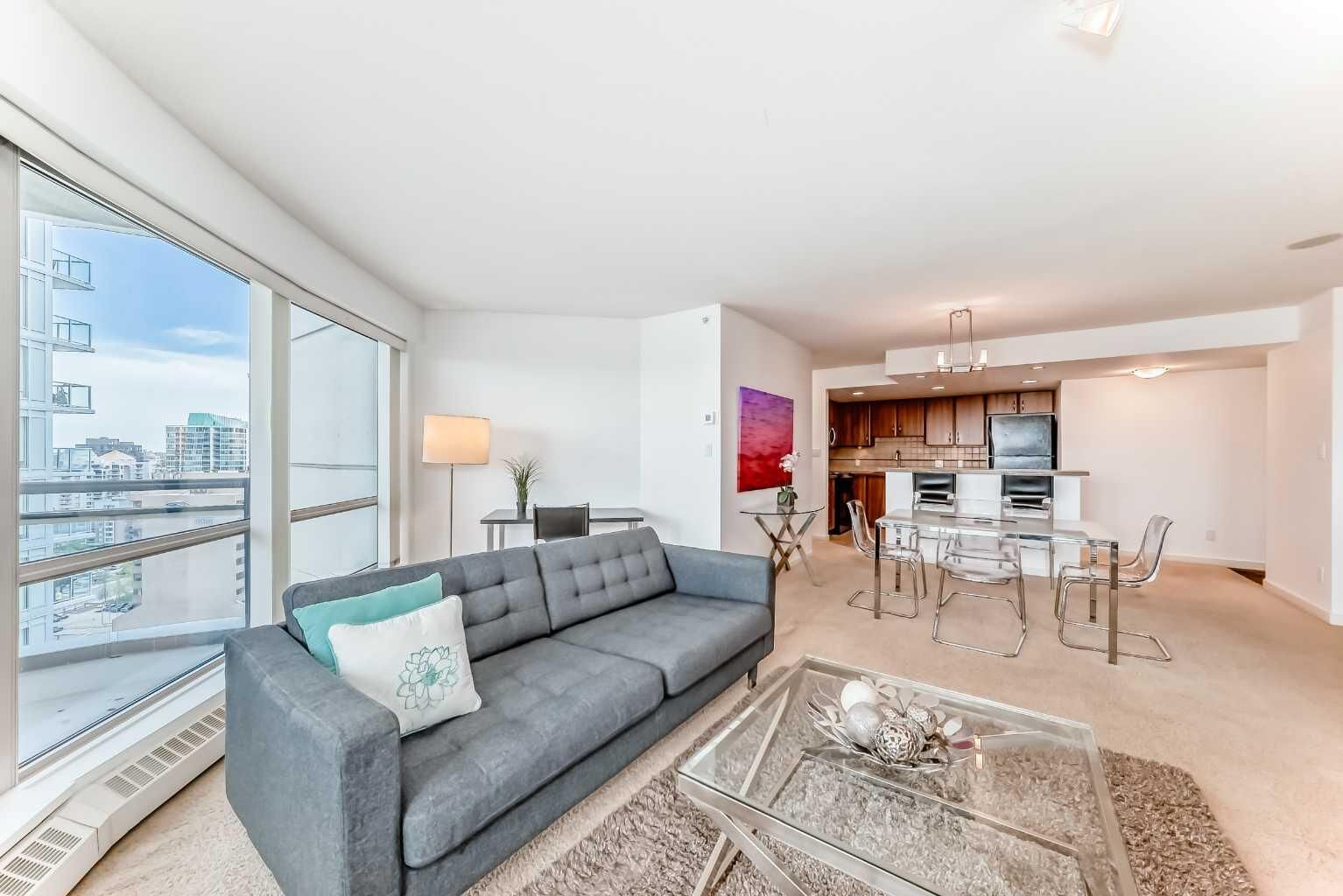 Property Photo: 1078 6 Avenue SW 1805 AB T2P 5N6