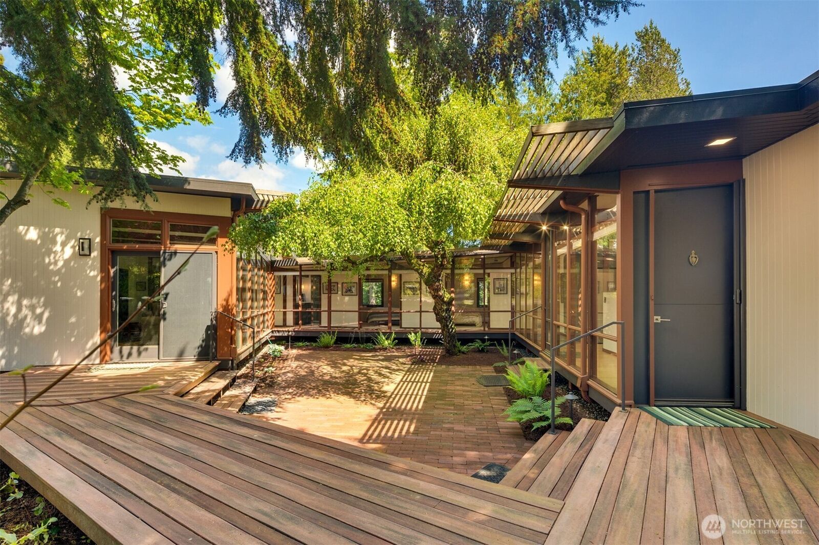 Property Photo: 1360 SW 175th Street WA 98166