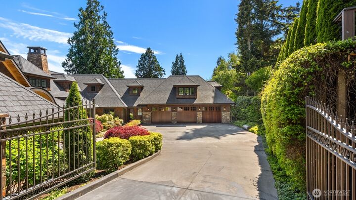 Property Photo:  5128  Rockaway Beach Road NE  WA 98110 