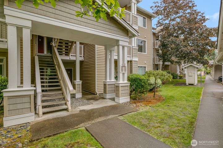 Property Photo:  15300  112th Avenue NE A204  WA 98011 