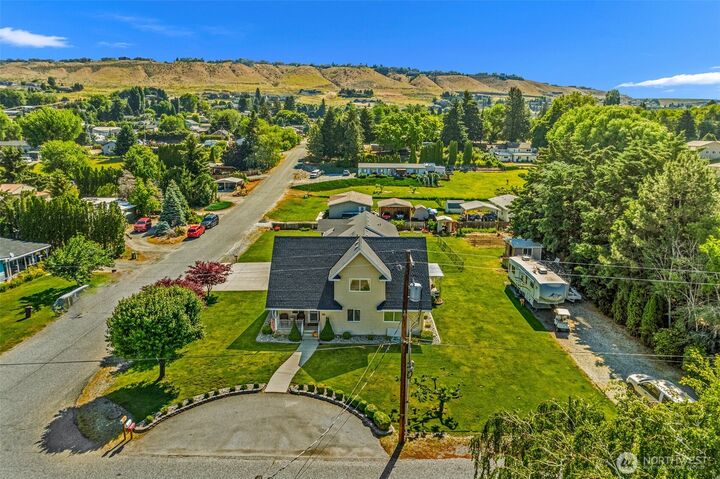 Property Photo: 2509 NW Boston Avenue WA 98802