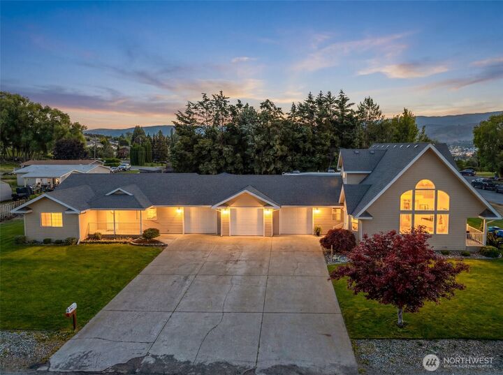 Property Photo:  2509 NW Boston Avenue  WA 98802 