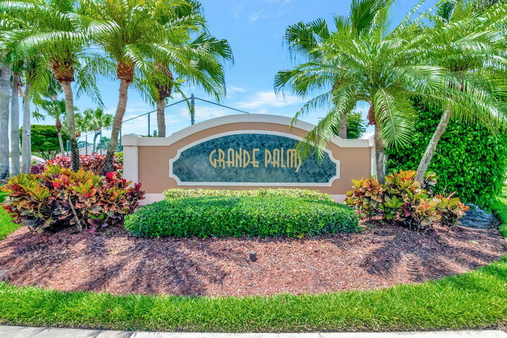 Property Photo: 8171 Palm Gate Drive FL 33436