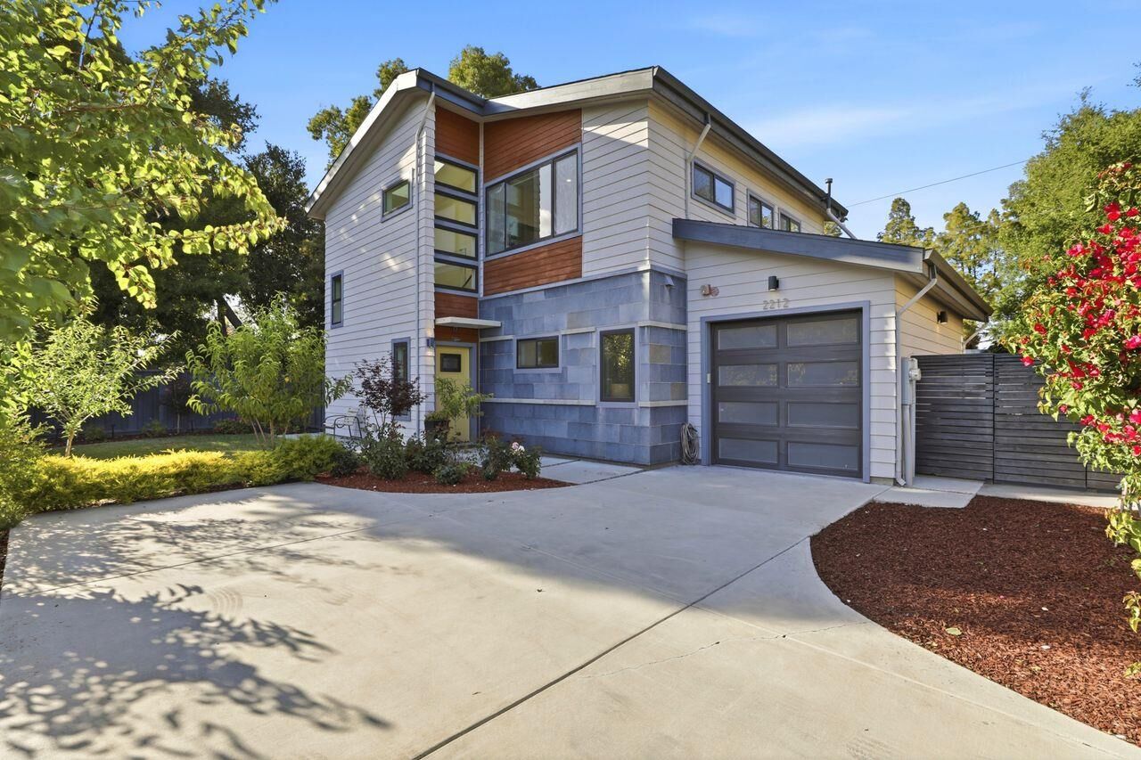 Property Photo: 2212 Leland Avenue CA 94040